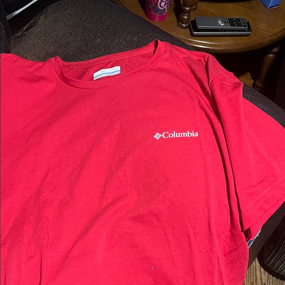 Columbia Men's Vibrant Red Short Sleeve Tee